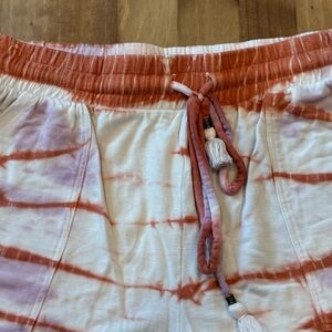 Knox Rose Tie-Dye Athletic/Lounge Shorts - Red and White